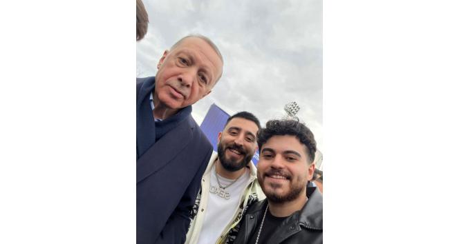 Cumhurbaşkanı Erdoğan’ın mitinginde konser veren sanatçılara tehdit yağdı