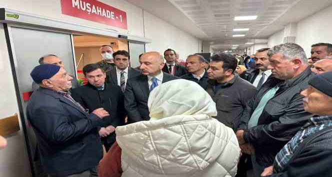 Bakan Karaismailoğlu’ndan belediye otobüsü kazasında yaralanan şahıslara "Geçmiş olsun" ziyareti