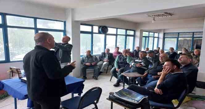 Didim’de üreticilere zeytin ve zeytinyağı eğitimi verildi