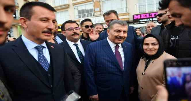 Sağlık Bakanı Koca, Altındağ’da inşasına başlanacak hastane alanında incelemelerde bulundu