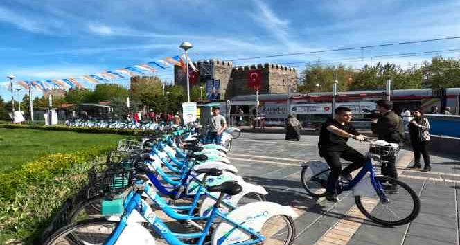 KayBis, yeni istasyonlar ve yenilenen bisikletler ile çok seviliyor