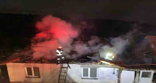 Erbaa’da tek katlı evde yangın çıktı