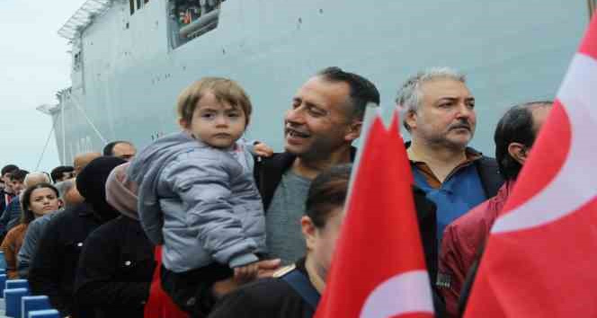 Milli Gurur’a İzmir’de ilk iki günde 20 bini aşkın ziyaretçi