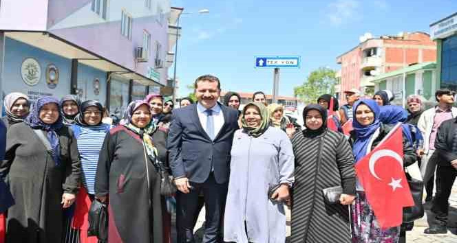 Bakan Yılmaz, “Durmadan, yorulmadan hizmet üretmeye devam”