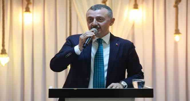 Kocaeli Büyükşehir Belediye Başkanı Büyükakın: "Dergi kapaklarıyla Türkiye’ye diz çöktüreceklerini zannediyorlar"