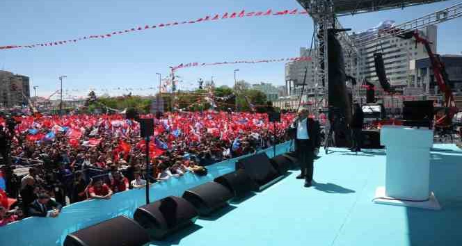 Başkan Büyükkılıç, Büyük Kayseri Mitingi’nde konuştu