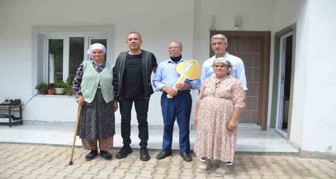 Marmaris Belediyesi ve AHBAP işbirliğiyle evlerine kavuştular