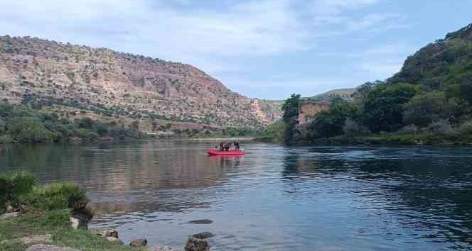 Pikniğe giden genç Dicle Nehri’nde kayboldu