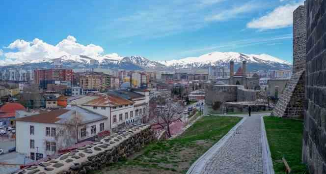 Erzurum 1890 rakımla Türkiye’nin yüksek şehri