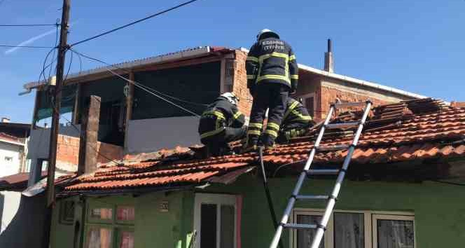 Edirne’de evde çıkan yangın büyümeden söndürüldü