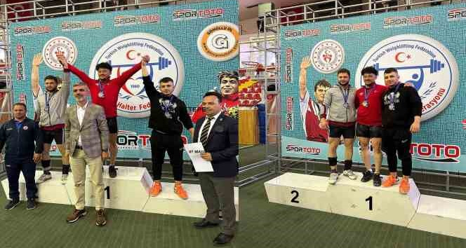 Nevşehirli Halterciler Milli Takıma Davet Edildi