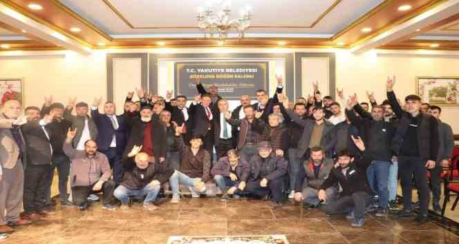 MHP milletvekili adayları her yerde