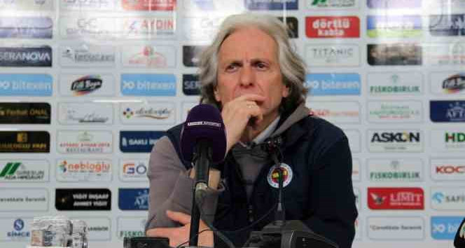 Jorge Jesus: “Şampiyonluk şansımız devam ediyor”