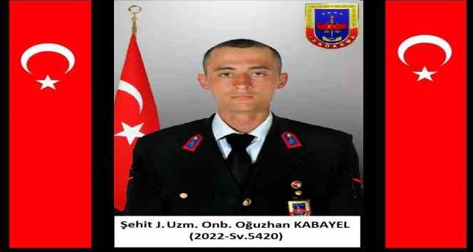 Jandarma Uzman Onbaşı Oğuzhan Kabayel geçirdiği trafik kazası sonucu şehit oldu