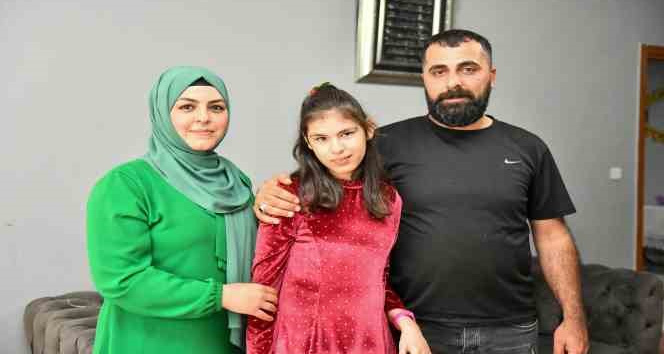 Kedi Miyavlaması Sendorumu hastası olan 11 yaşındaki çocuğa Esenyurt Belediyesinden destek