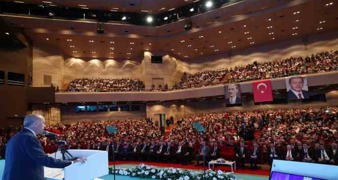 Cumhurbaşkanı Erdoğan “Körpe dimağların iğdiş edilmesine izin vermeyeceğiz”