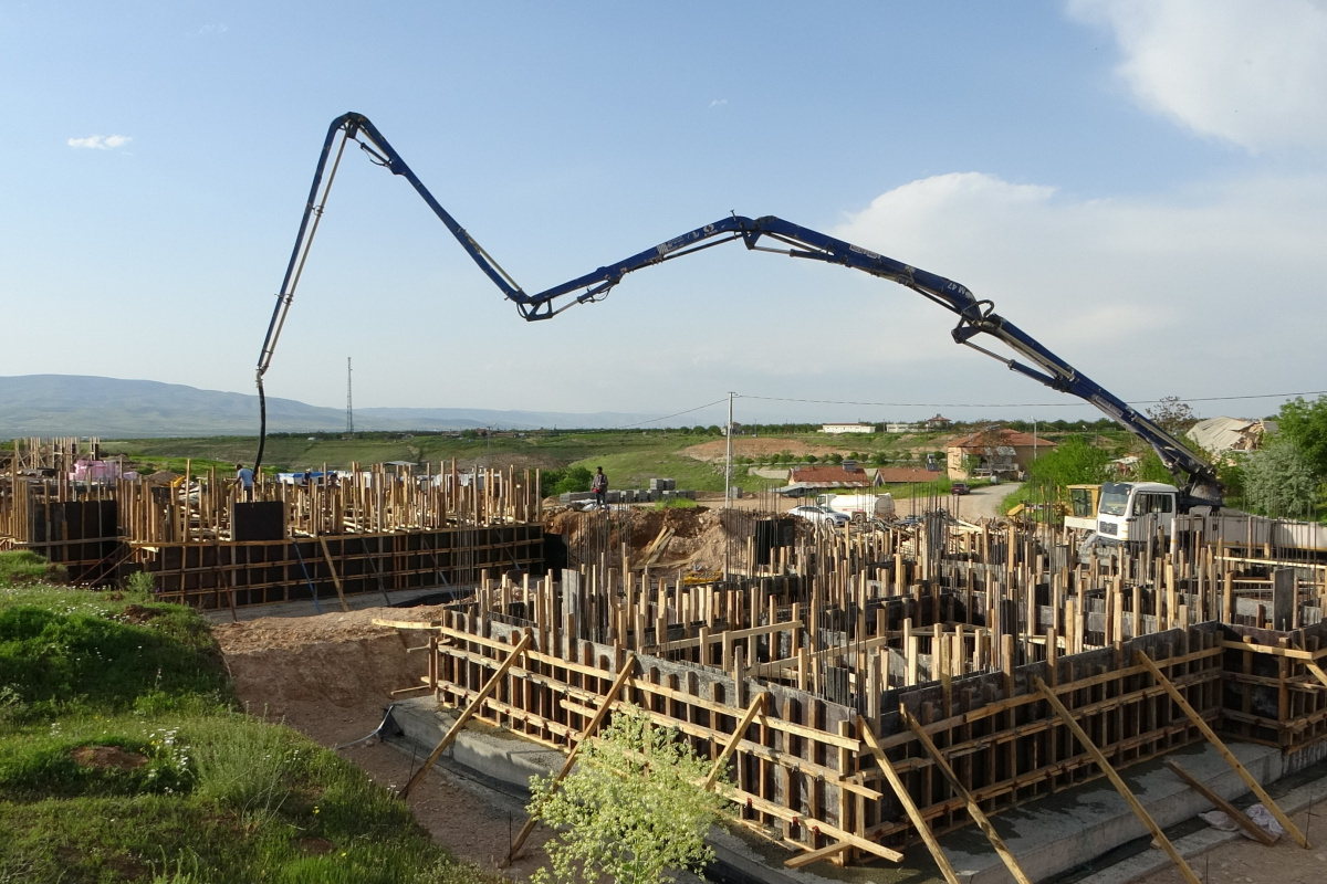 Deprem bölgesi Malatya'da köy evleri yükseliyor