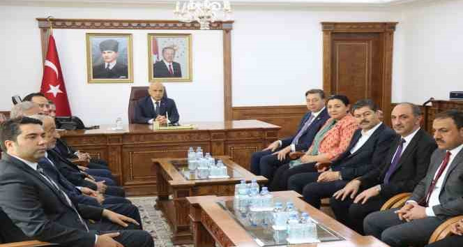 Tarım ve Orman Bakanı Kirişci: "Türkiye su fakiri değil, su stresi çeken bir ülkedir"