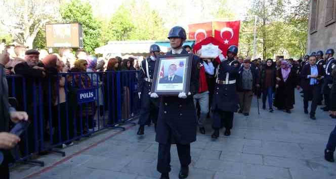 Nevşehir’deki kazada şehit olan uzman onbaşı memleketi Isparta’da toprağa verildi