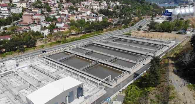 Atık su arıtma tesisinden yayılan kötü koku mahalleliyi isyan ettirdi