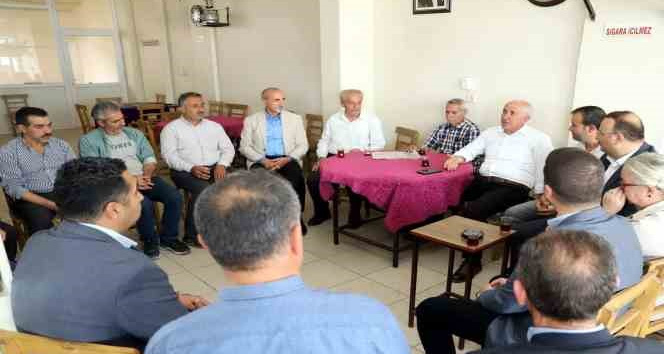 Başkan Gültak, vatandaşlarla bir araya gelmeye devam ediyor