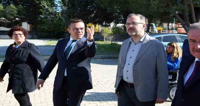 Başkan Aydın’dan Seferihisar’a kapalı spor salonu müjdesi
