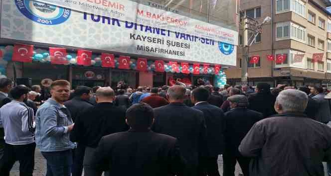 MHP’li Özdemir Türk Diyanet Vakıf Sen Kayseri Şubesi ve Misafirhanesinin Açılışına Katıldı