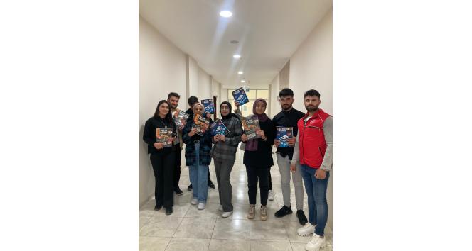 Bulanık’ta sınavına girecek gençlere kitap desteği