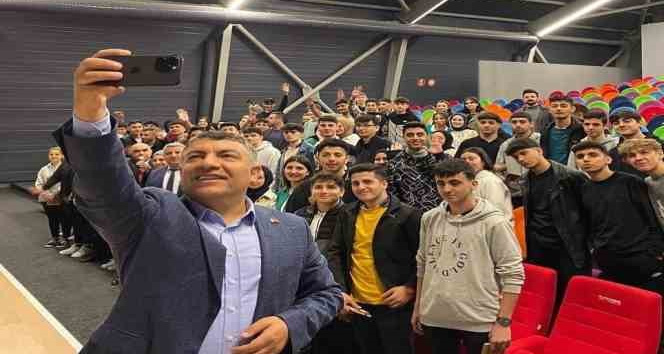 Başkan Şayir’den öğrencilere: "Ben sizin abinizim"