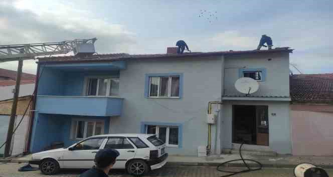 Bozüyük’te maddi hasarlı yangın