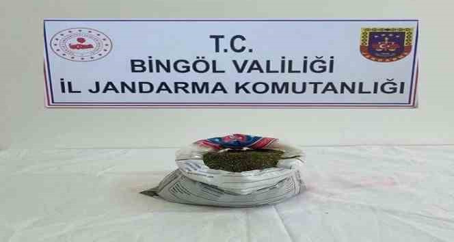 Bingöl’de menfez altında 1 kilo 566 gram uyuşturucu ele geçirildi