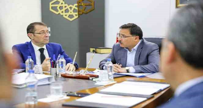 Vali Çiçek: “Seçim sürecinin ilimizde huzur ve güven içerisinde geçmesi için gerekli tedbirler alınmıştır”