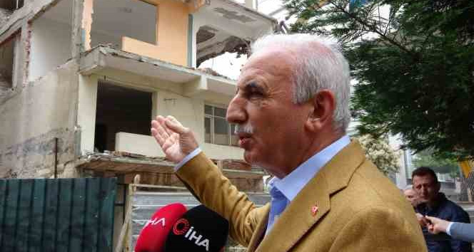 Deprem sonrası Ümraniye’de ilk kentsel dönüşüm yıkımı başladı