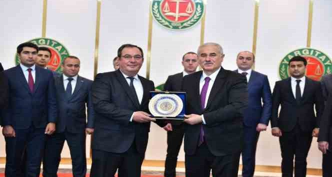 Azerbaycan Adalet Akademisi’nden Yargıtay Başkanı Akarca’ya ziyaret