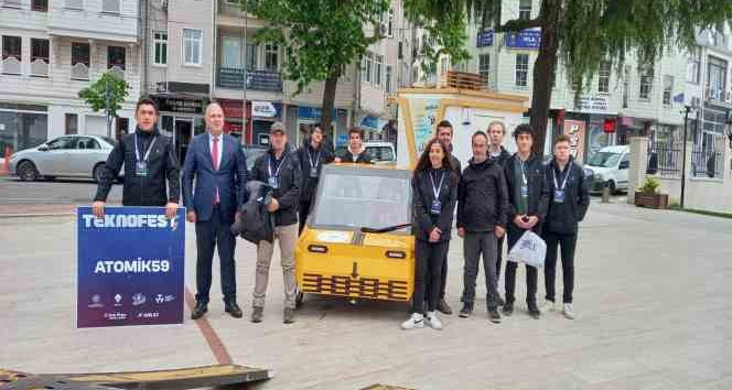 Atomik 59 başarısını Vali Yıldırım ile paylaştı