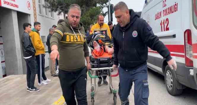 Halk otobüsünün çarptığı yaya hafif yaralandı