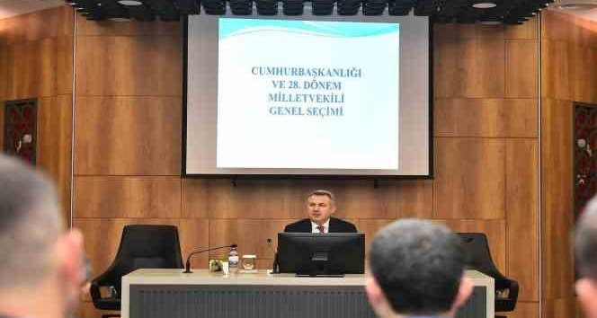 Adana’da “seçim güvenliği” toplantısı yapıldı
