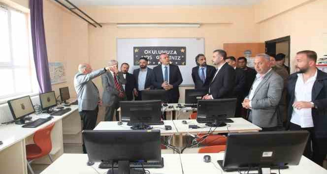Köy okulunda robotik kodlama sınıfı kuruldu