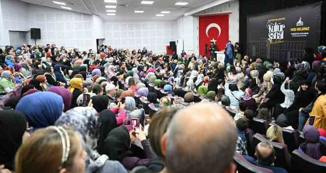 Kartepe’de "eşler arası iyi bir iletişimin stratejileri" konuşuldu