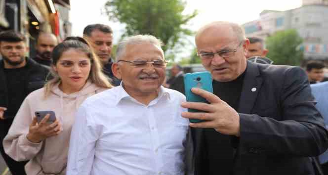 Başkan Büyükkılıç, esnaf ve vatandaşlarla buluştu
