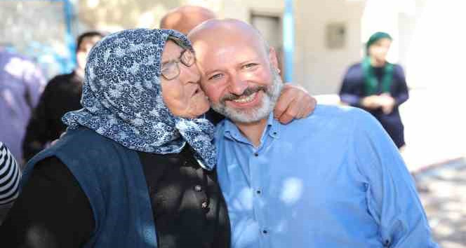 Başkan Çolakbayrakdar: “Annelerimiz, baş tacımızdır”