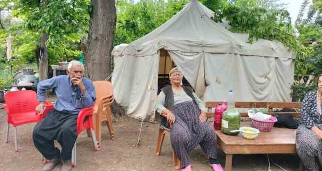 Depremzede dedeyi 410 bin TL dolandırdılar: Adına kredi bile çekmişler