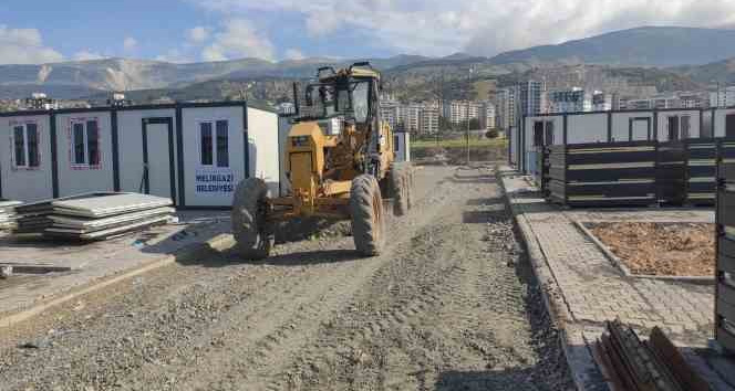 Melikgazi Depremzedelerin Yanında Olmaya Devam Ediyor