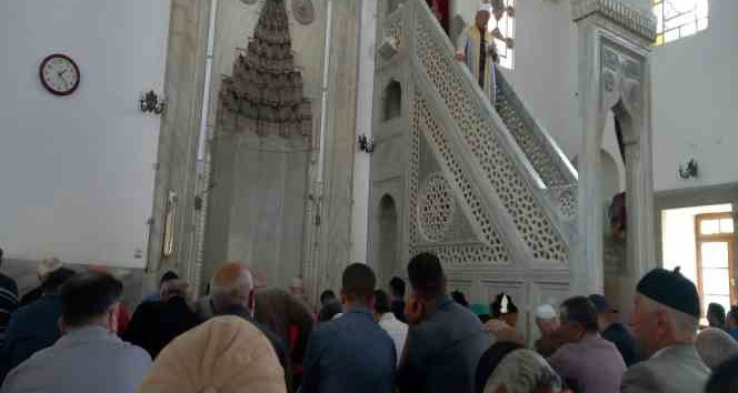 Cuma hutbesinde, aile yapısını tehdit eden unsurlara dikkat çekildi