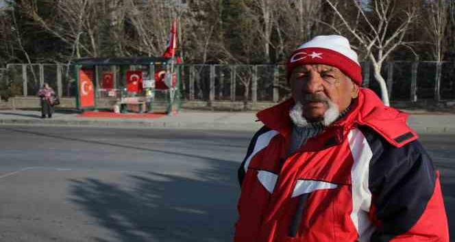 ’Bayrak Dede’ Hayatını Kaybetti