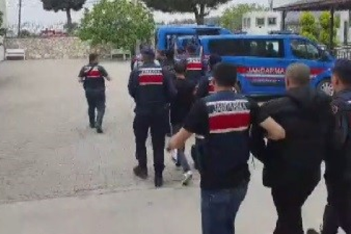 İzmir&#039;deki &#039;Kökünü Kurutma&#039; Operasyonu&#039;nda 260 tutuklama