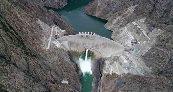 Yusufeli Barajı’nda su seviyesi 131 metreye ulaştı