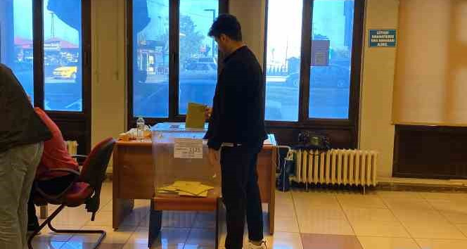 Zonguldak’ta oy verme işlemi başladı