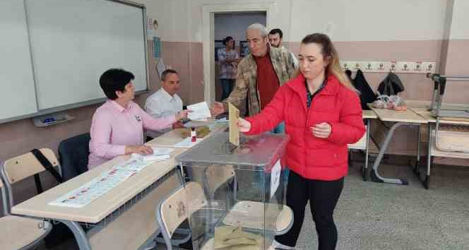Tekirdağ’da oy verme işlemi başladı