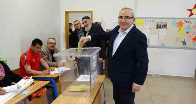 Yozgat’ta oy verme işlemi başladı